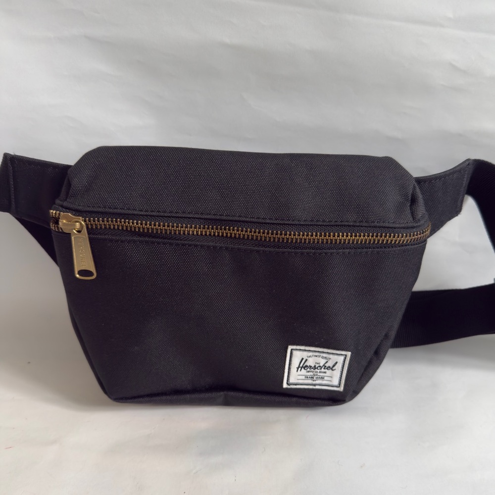 HERSCHEL Black Waist Bag NWOT